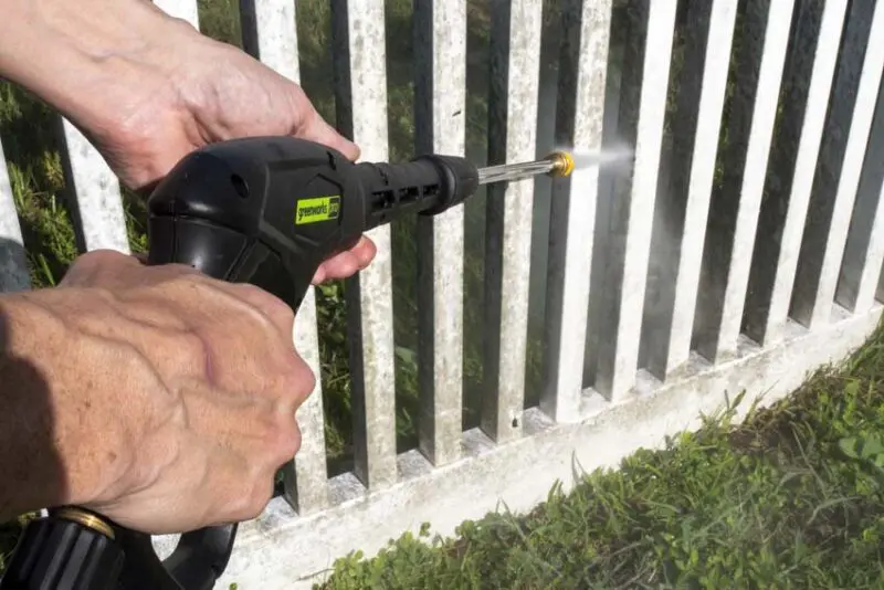 Pressure Washer PSI vs GPM: What's More Important?